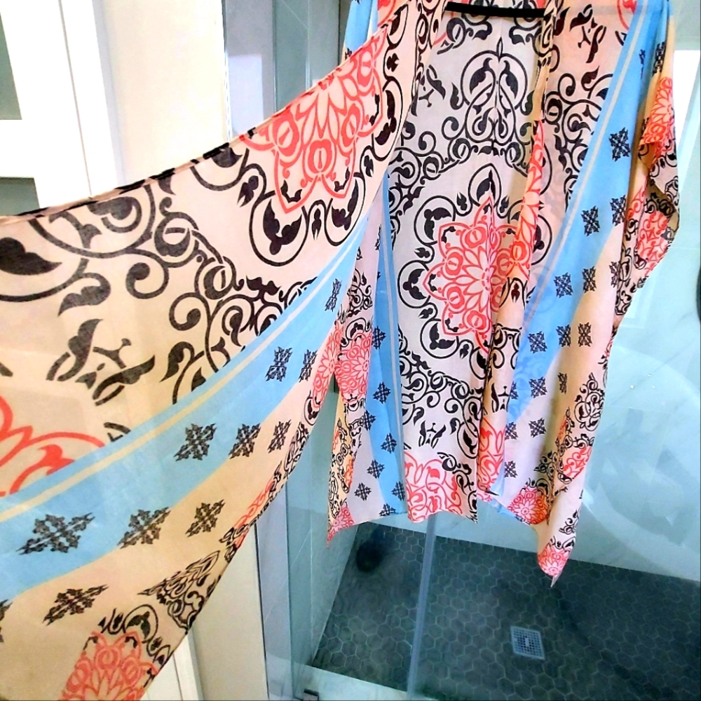 Colorful Kimono - Picture 13 of 17